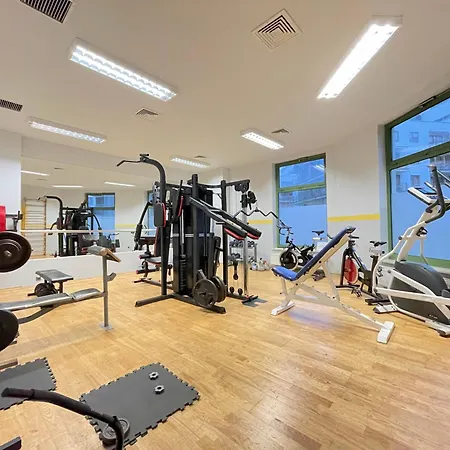 Superior Bukowinska, Studio, Pool & Gym! Metro Wilanowska, Garage Parking! 24h Reception! ワルシャワ